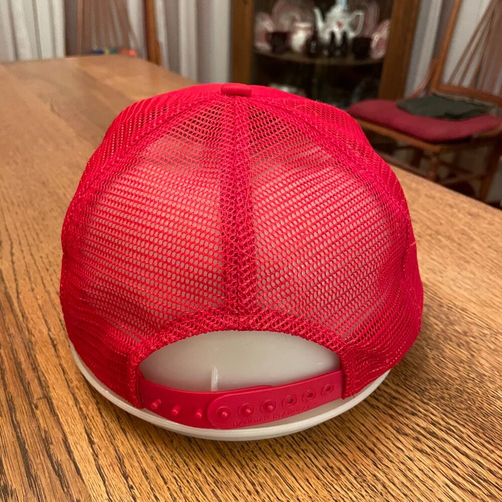 Men's Vintage Hawaii Rainbow Red Snapback Mesh Back Trucker Hat Cap - Picture 7 of 11